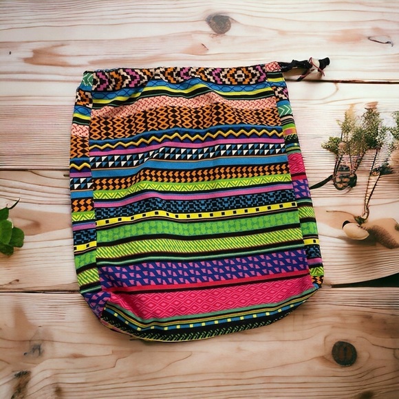 Colorful travel bag with drawstring - Picture 1 of 7